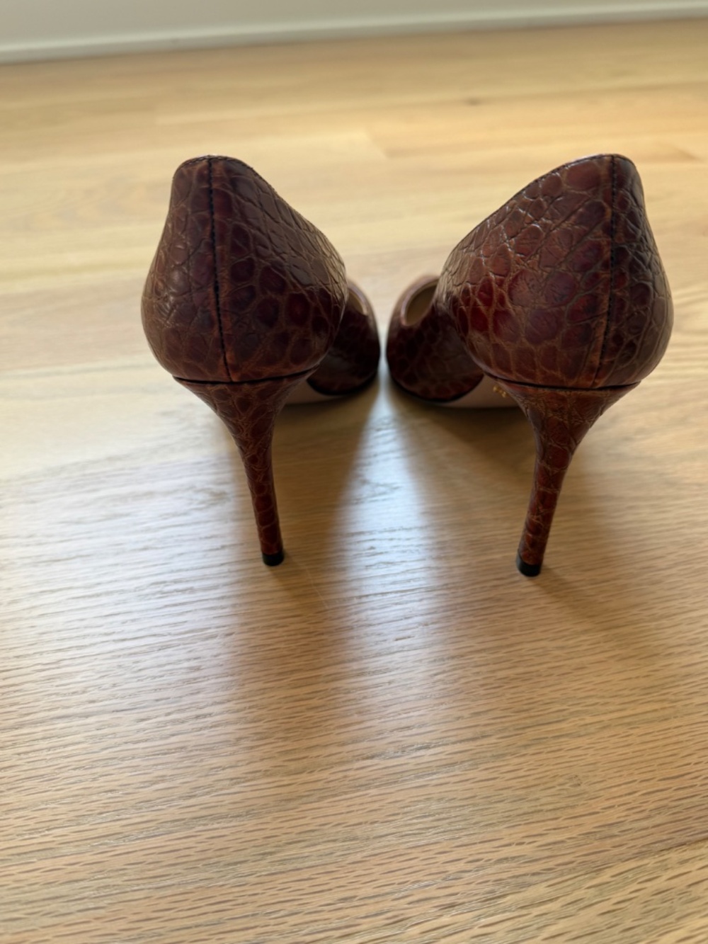 Prada heels - Picture 4 of 12